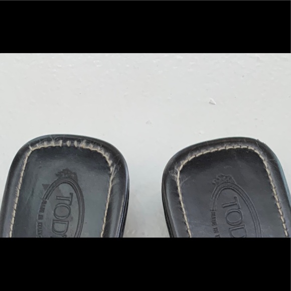 Vintage Tod’s Sandals